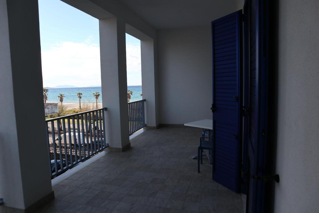Karma Resort Venetico Luaran gambar